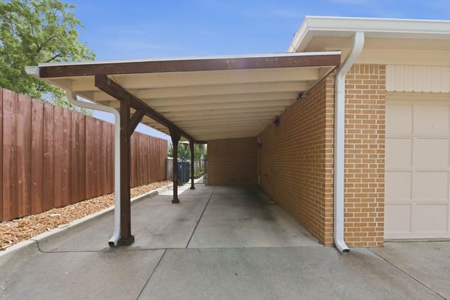 836 N Kessler St, Wichita, KS 67203