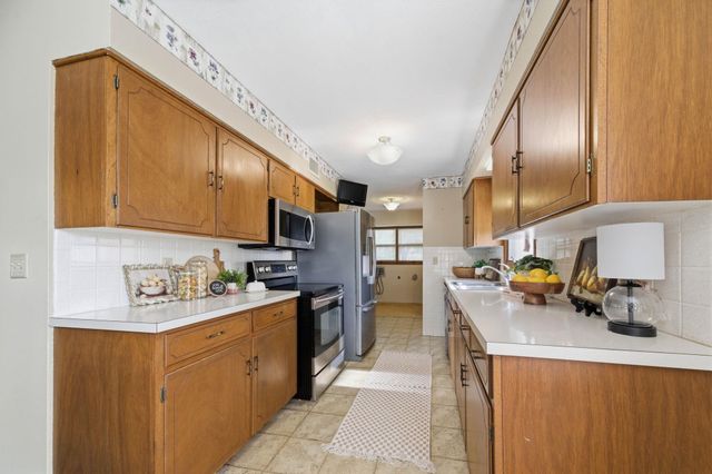836 N Kessler St, Wichita, KS 67203