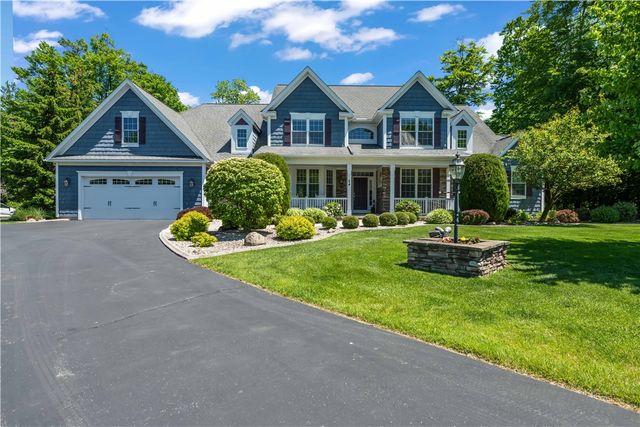 24 Whisper Creek Court, Greece, NY 14626