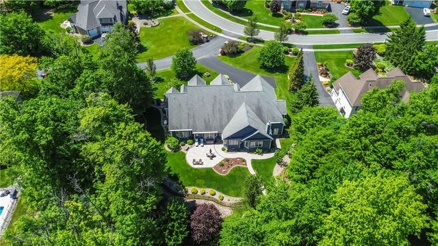 24 Whisper Creek Court, Greece, NY 14626