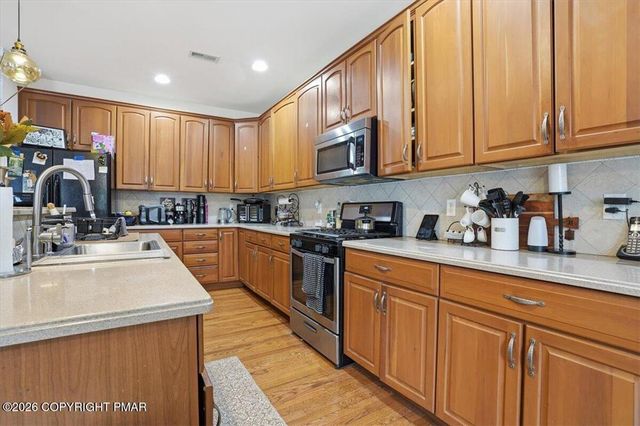 1745 Big Ridge Drive, East Stroudsburg, PA 18302