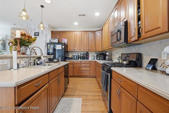 1745 Big Ridge Drive, East Stroudsburg, PA 18302