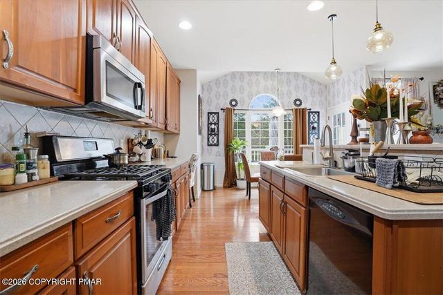 1745 Big Ridge Drive, East Stroudsburg, PA 18302
