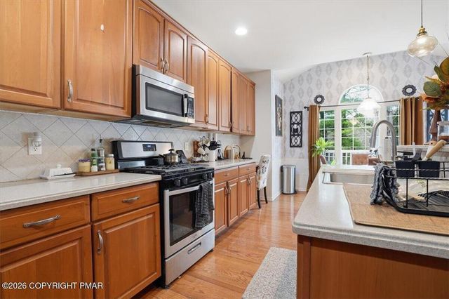 1745 Big Ridge Drive, East Stroudsburg, PA 18302