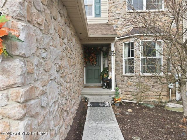 1745 Big Ridge Drive, East Stroudsburg, PA 18302