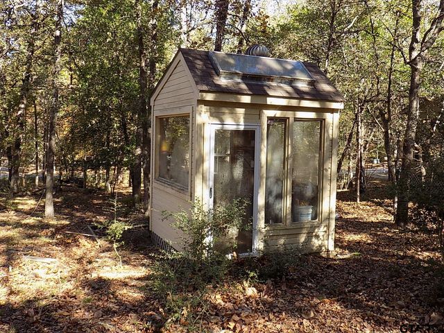 111 Laurel Lane, Holly Lake Ranch, TX 75765