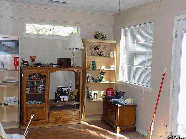 111 Laurel Lane, Holly Lake Ranch, TX 75765