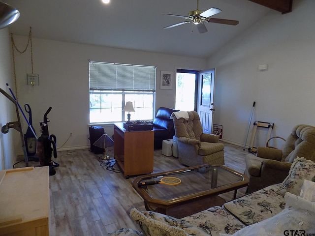 111 Laurel Lane, Holly Lake Ranch, TX 75765