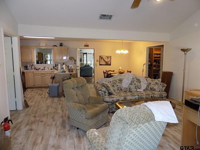 111 Laurel Lane, Holly Lake Ranch, TX 75765