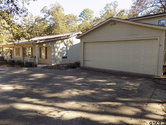 111 Laurel Lane, Holly Lake Ranch, TX 75765