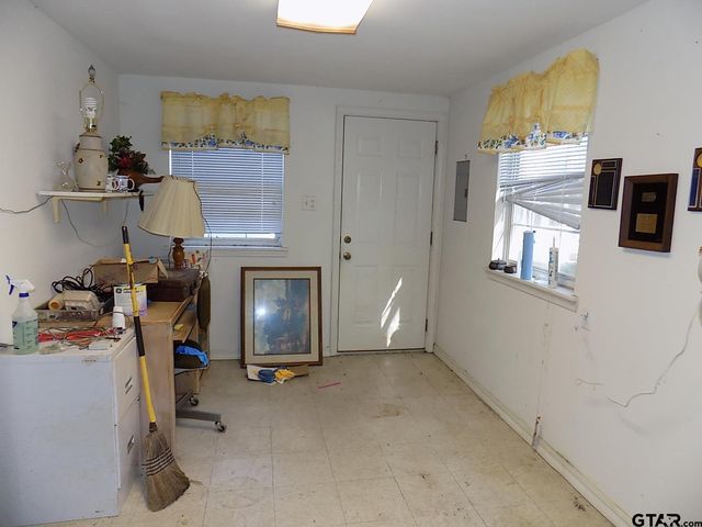 111 Laurel Lane, Holly Lake Ranch, TX 75765