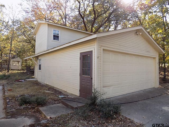 111 Laurel Lane, Holly Lake Ranch, TX 75765