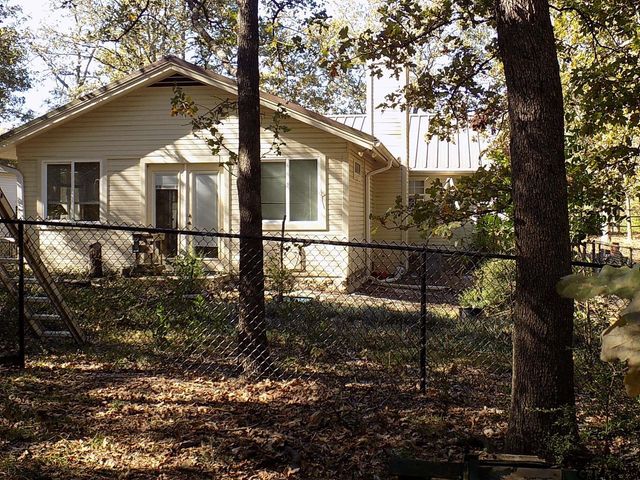 111 Laurel Lane, Holly Lake Ranch, TX 75765