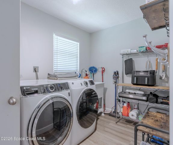 889 Levitt Parkway, Rockledge, FL 32955
