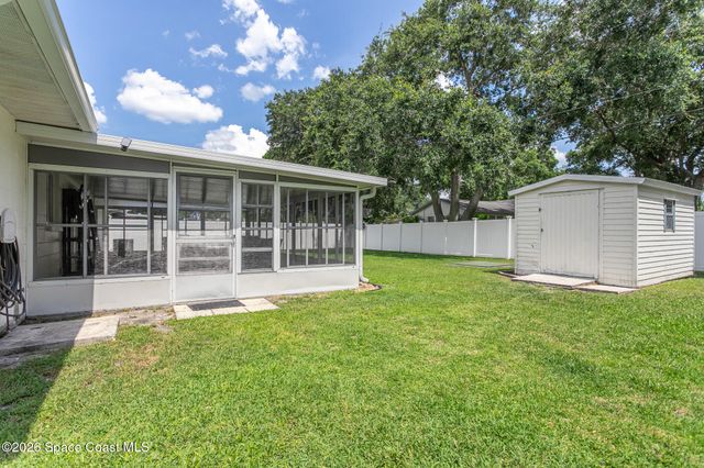889 Levitt Parkway, Rockledge, FL 32955