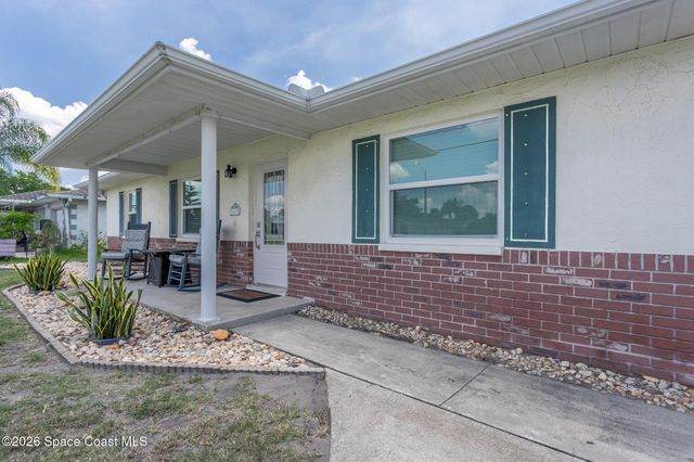 889 Levitt Parkway, Rockledge, FL 32955