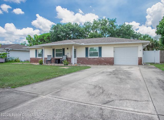889 Levitt Parkway, Rockledge, FL 32955