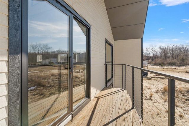 7400 Lake Solis Drive, Stevensville, MI 49127