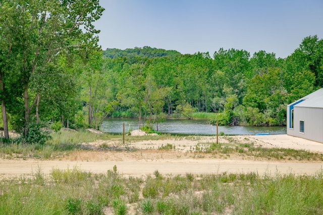 7400 Lake Solis Drive, Stevensville, MI 49127
