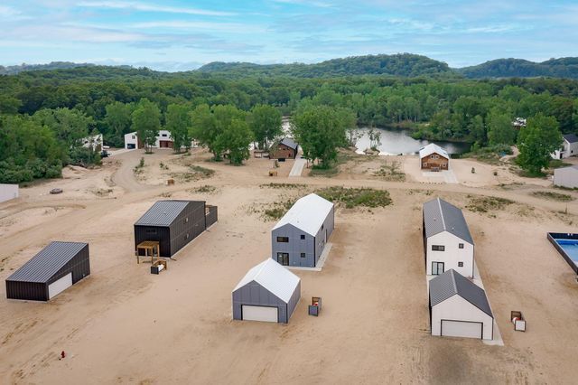7400 Lake Solis Drive, Stevensville, MI 49127