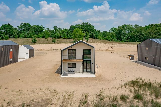 7400 Lake Solis Drive, Stevensville, MI 49127