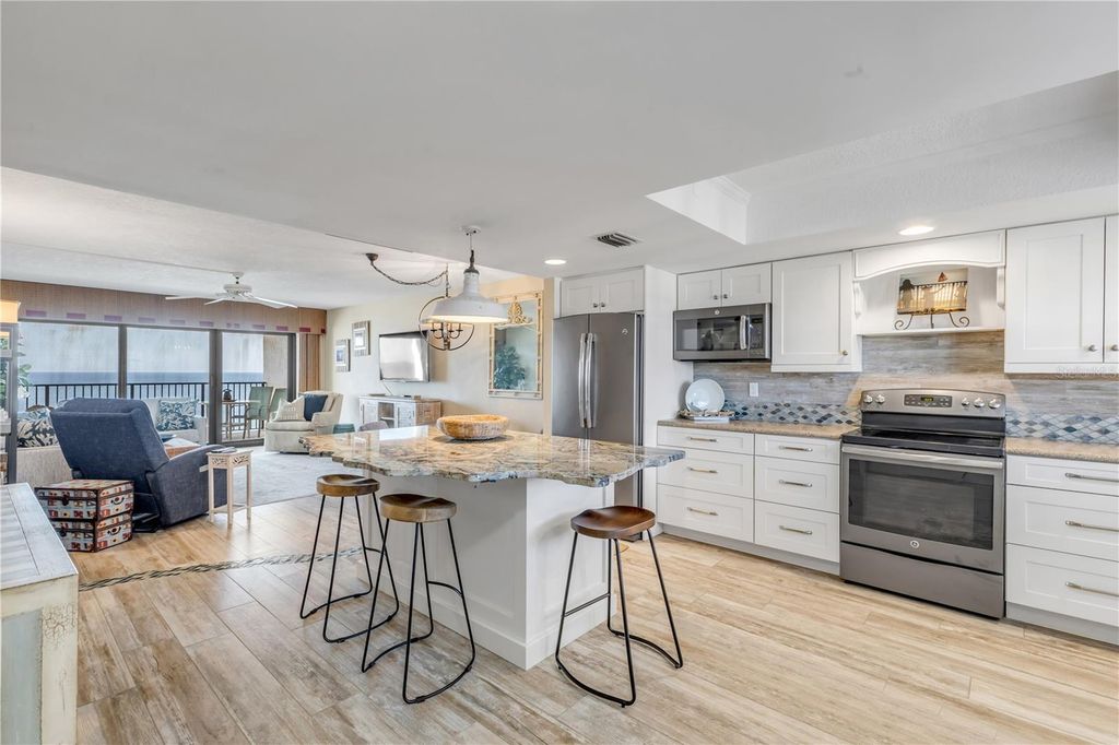 Image 7 of property listing at 5499 S ATLANTIC AVENUE 1004, New Smyrna Beach, FL 32169