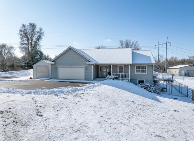 W10006 State Road 29, River Falls, WI 54022
