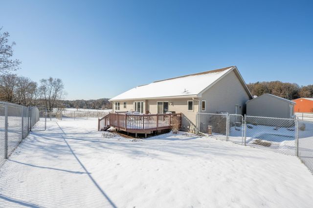 W10006 State Road 29, River Falls, WI 54022