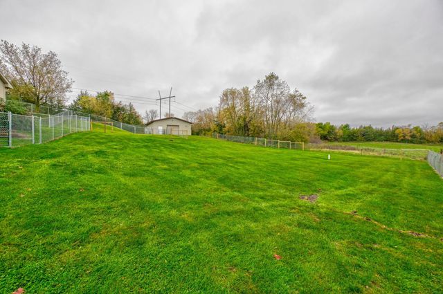 W10006 State Road 29, River Falls, WI 54022