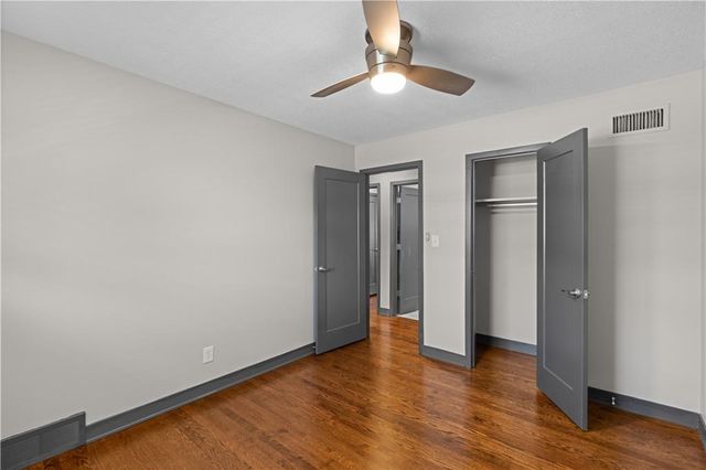 5736 W 97th Street, Overland Park, KS 6607