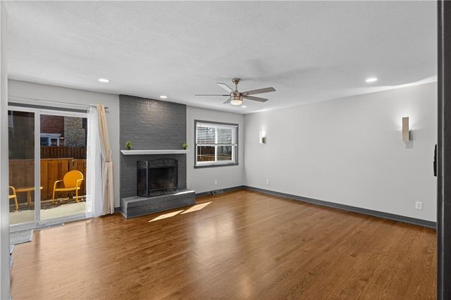 5736 W 97th Street, Overland Park, KS 6607