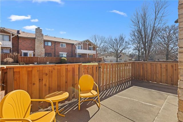 5736 W 97th Street, Overland Park, KS 6607