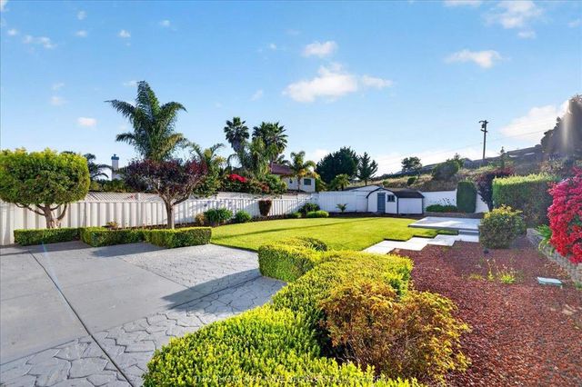 1669 Stony Brook Drive, Salinas, CA 93906