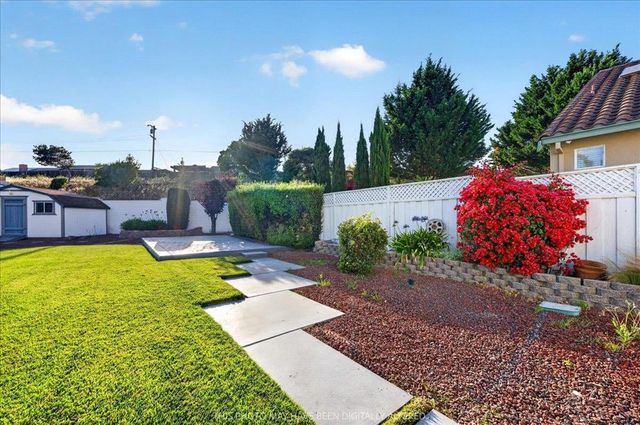1669 Stony Brook Drive, Salinas, CA 93906