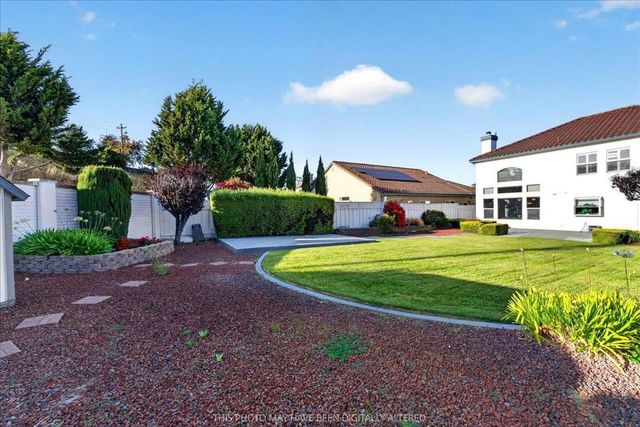 1669 Stony Brook Drive, Salinas, CA 93906
