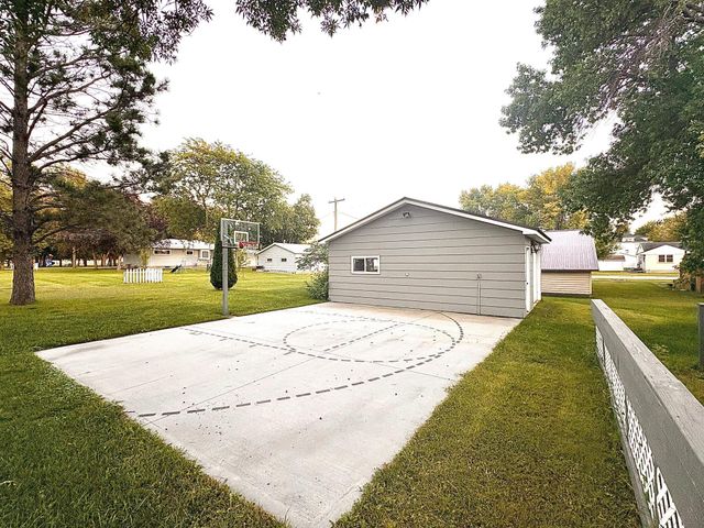 153 2nd Street, Dawson, MN 56232