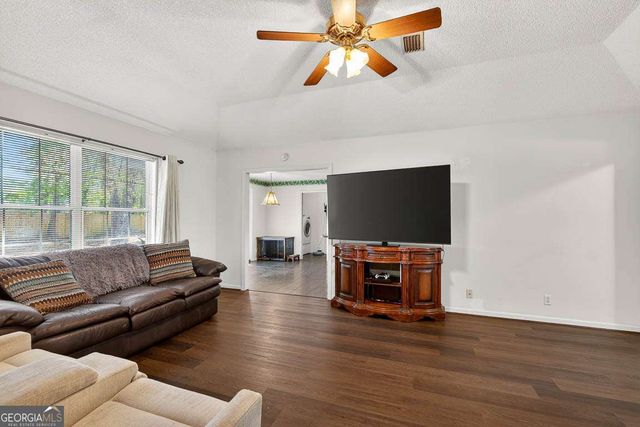 136 Timber Ridge Drive, Brunswick, GA 31525