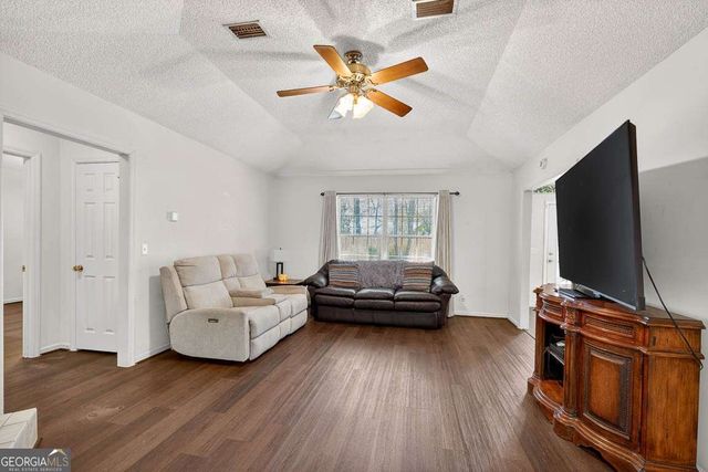 136 Timber Ridge Drive, Brunswick, GA 31525