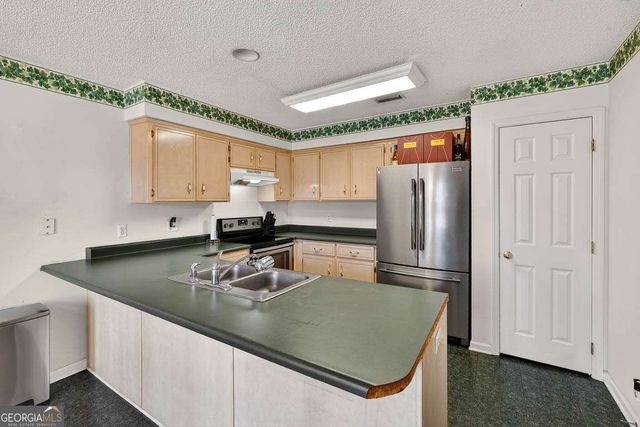 136 Timber Ridge Drive, Brunswick, GA 31525