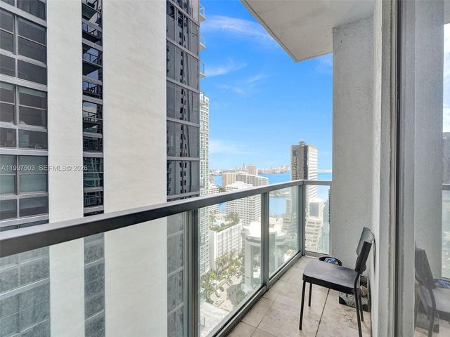 1050 Brickell Ave 2722, Miami, FL 33131