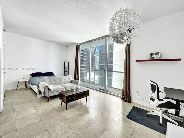 1050 Brickell Ave 2722, Miami, FL 33131
