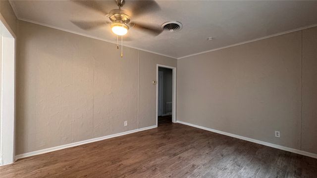 8445 Tackett Street, Dallas, TX 75217