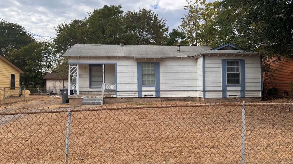 8445 Tackett Street, Dallas, TX 75217