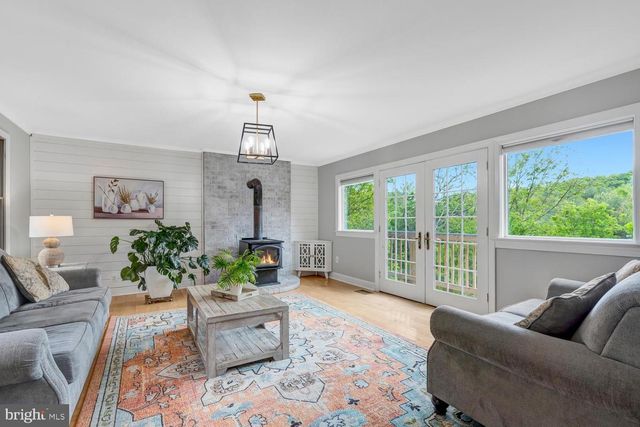 276 DEERHAVEN RD, Front Royal, VA 22630