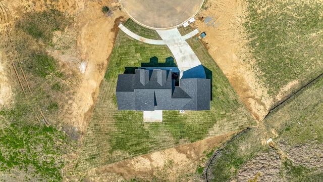 627 Comanche Drive, Richmond, KY 40475