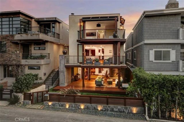 436 32nd St., Manhattan Beach, CA 90266