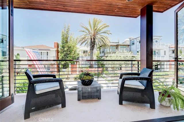 436 32nd St., Manhattan Beach, CA 90266