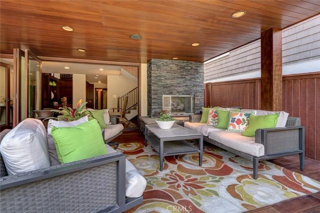 436 32nd St., Manhattan Beach, CA 90266