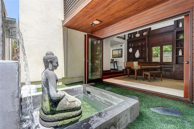 436 32nd St., Manhattan Beach, CA 90266