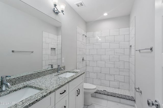 807 7TH Avenue S, Jacksonville Beach, FL 32250